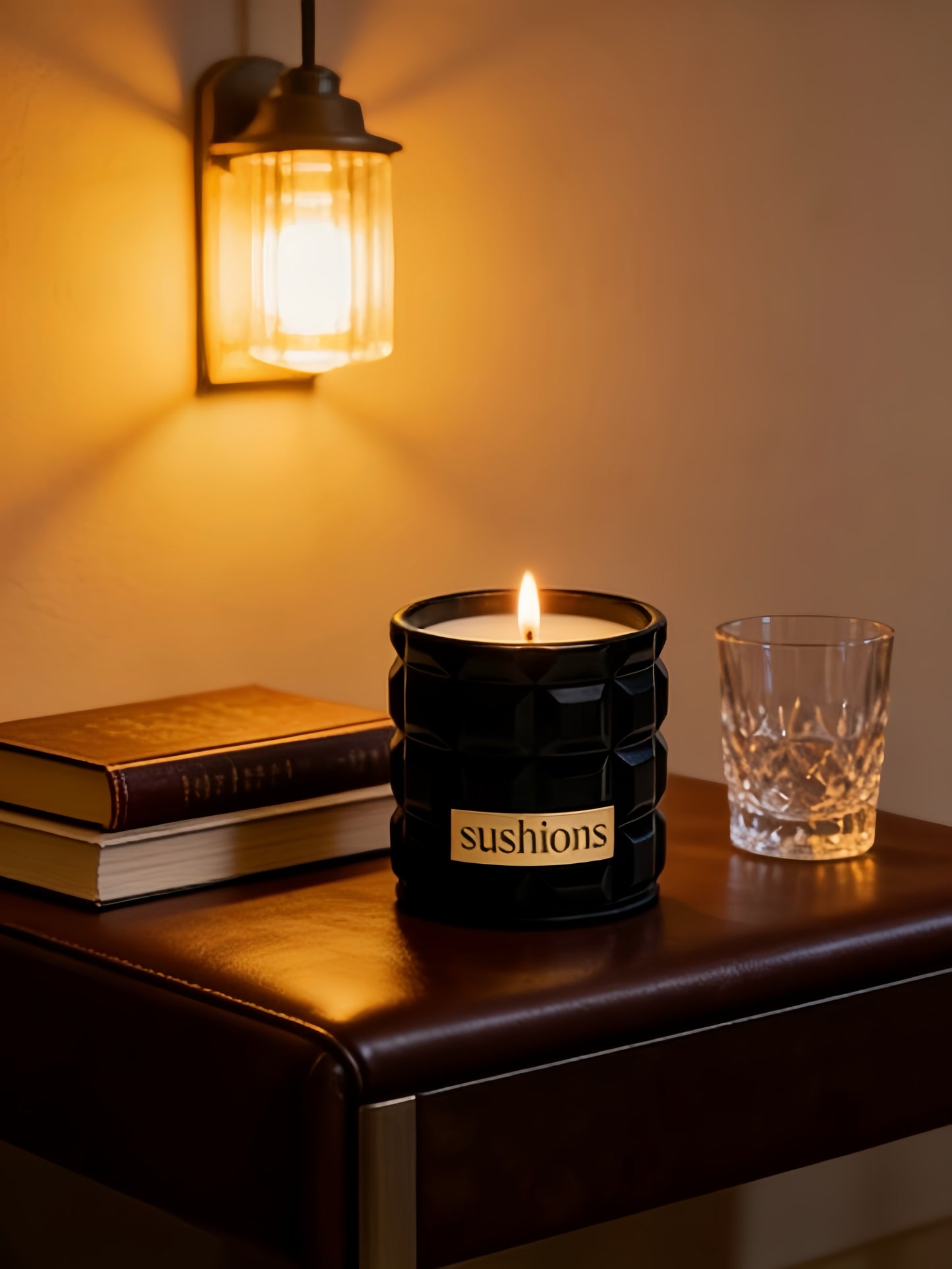 Sushions Obsidian Facet Ceramic Candle &Rich Woody Oriental